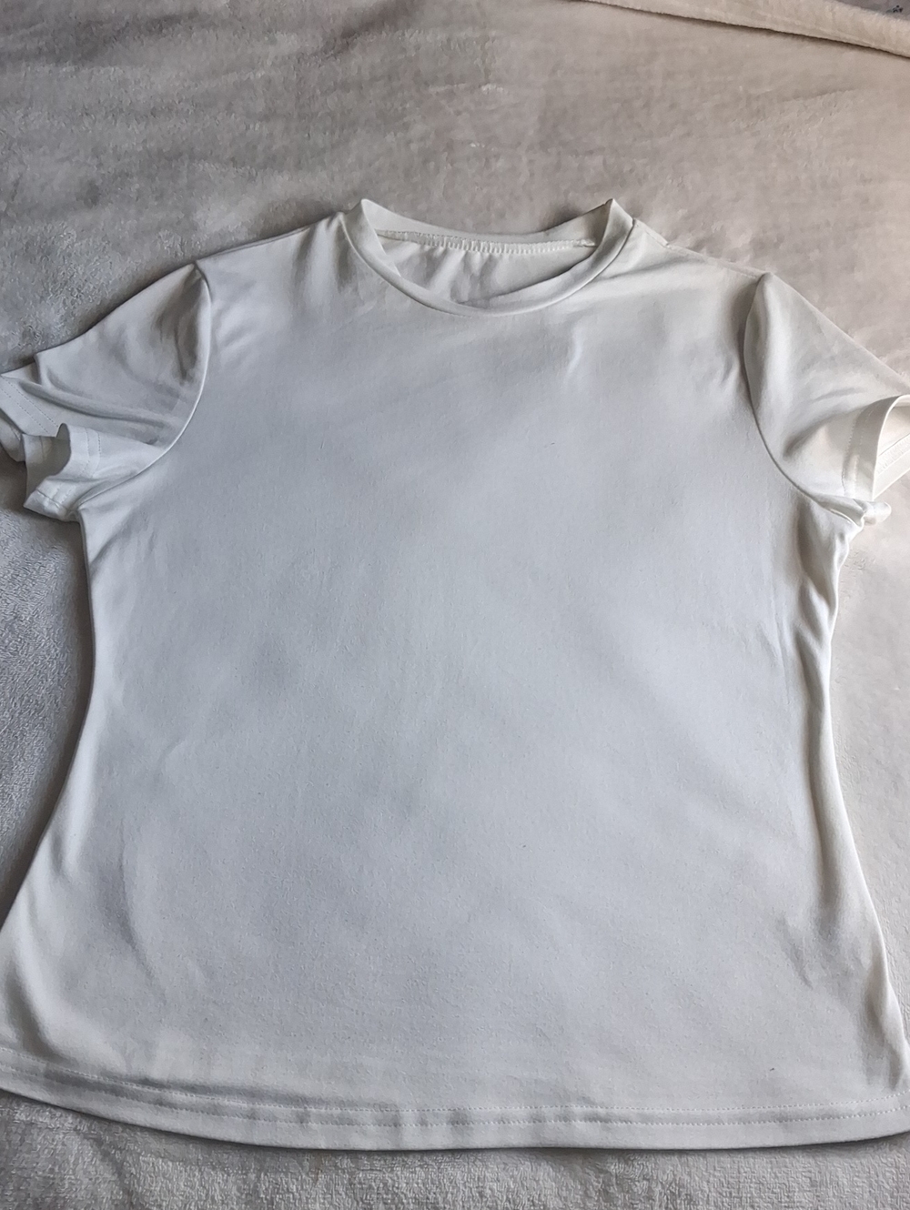 SHEIN White Short Sleeve Crewneck Tee